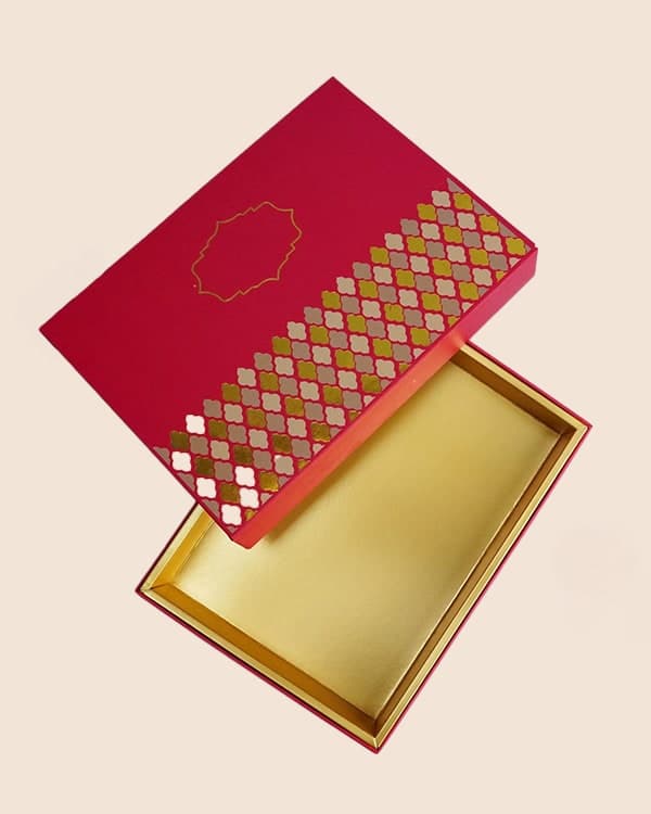 1 kg red and gold printed sweet box